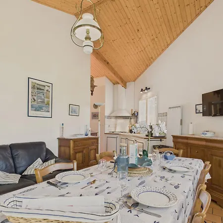 Nyaraló Maison Proche De La Avec Jardin Pour 4